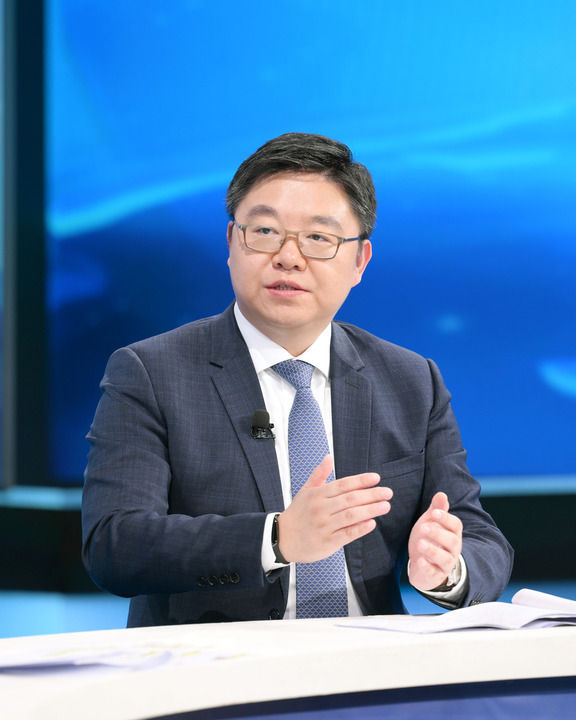 让民营企业在广阔前景中大显身手——“中国经济圆桌会”共话民营企业新发展(图3)