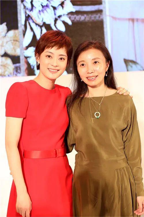 她是写出无数“大女主”的金牌编剧回家却成团宠老公儿子化身最强助攻(图4)