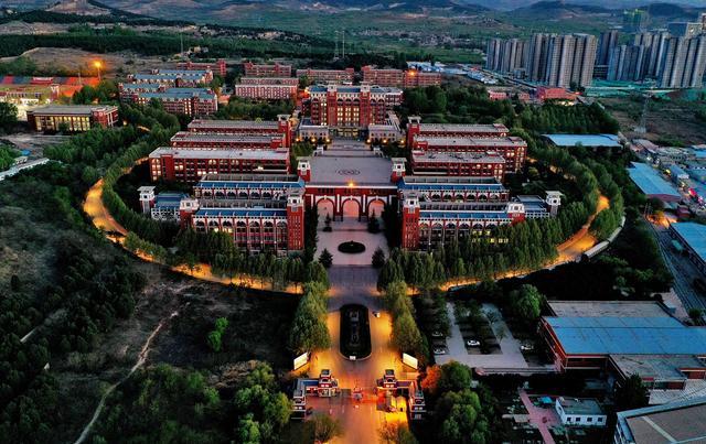 山东职业学院：以改革突破谋发