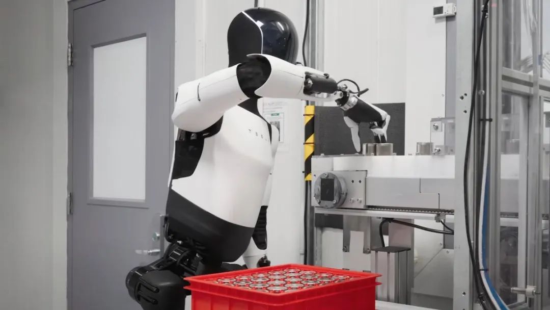 市值蒸发5000亿美元后特斯拉全面转型！马斯克豪赌机器人(图3)