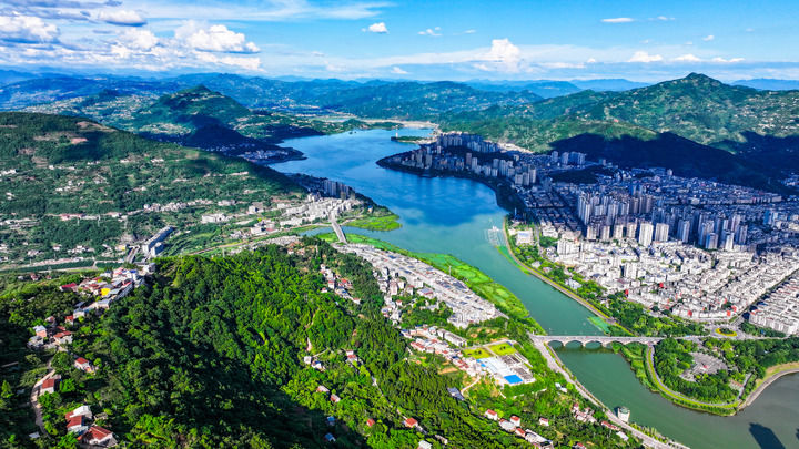 循绿而进 向绿而兴——在“活力中国调研行”中感受绿色转型脉动(图2)