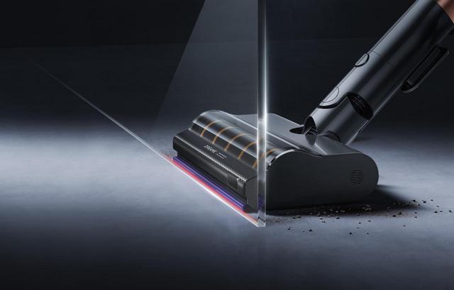 全球首创“0贴边”机械臂技术！追觅吸尘器登顶最强清洁王者(图2)