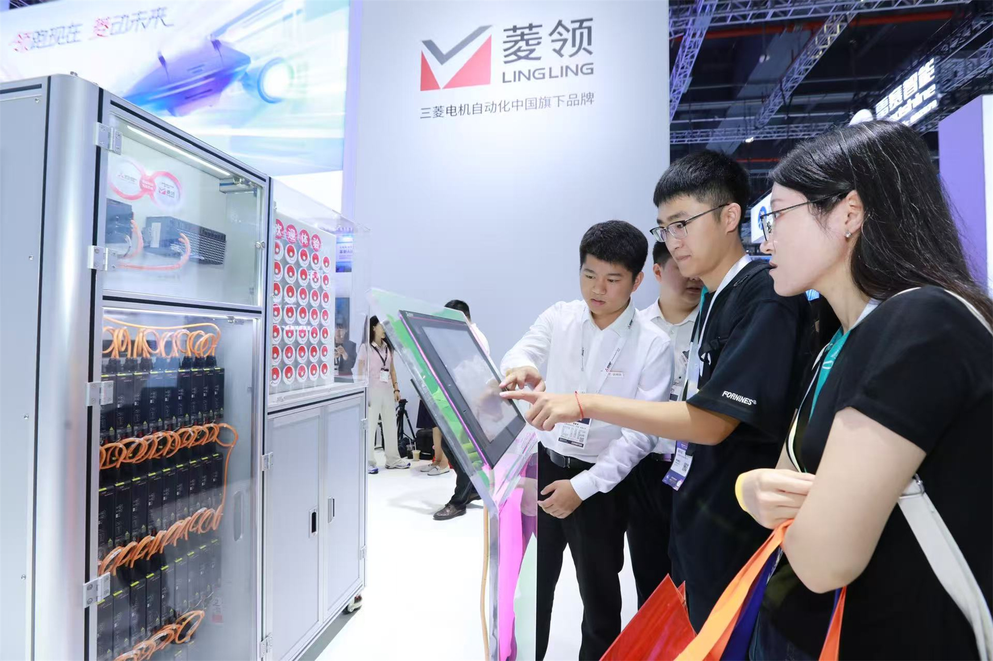 三菱电机亮相2025工博会：以“AI 创未来”共探智能制造新纪元(图3)