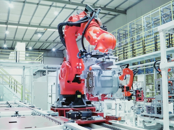 湖南日报特稿中车株洲电机何以向新而行(图2)