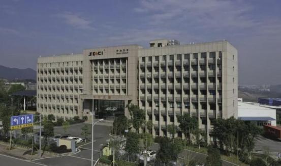 重庆工厂卖家凭小型发电机做亚马逊跨境仅两年销售额狂增近100%