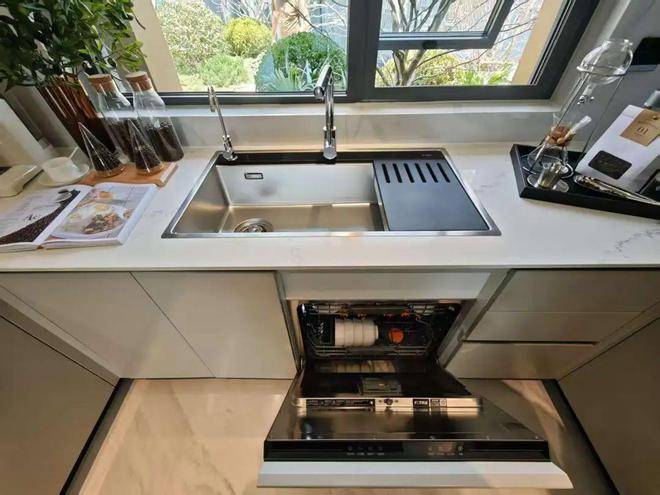 【动态】中环铂樾售楼处 中环铂樾官方发布：热销揭秘!(图7)