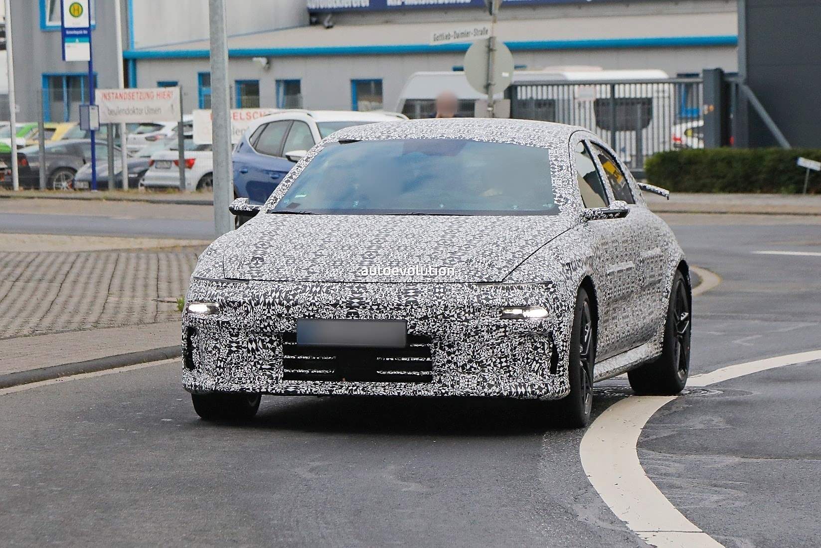 现代IONIQ 6 N谍照曝光 配前后双电机驱动(图2)